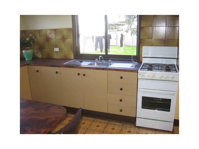 Rear 3 De Brun, Laverton VIC 3028