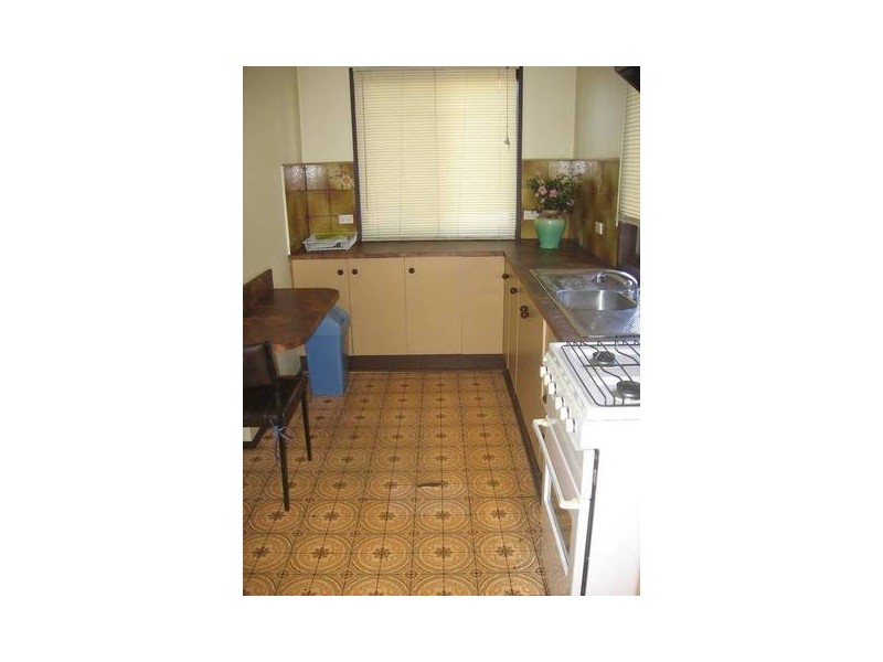 Rear 3 De Brun, Laverton VIC 3028