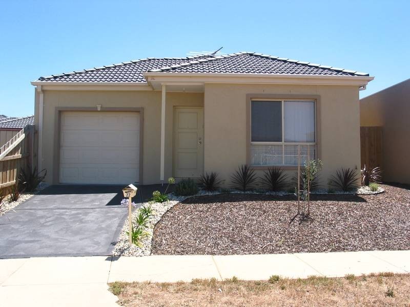 22 Kensington Cres, Altona Meadows VIC 3028
