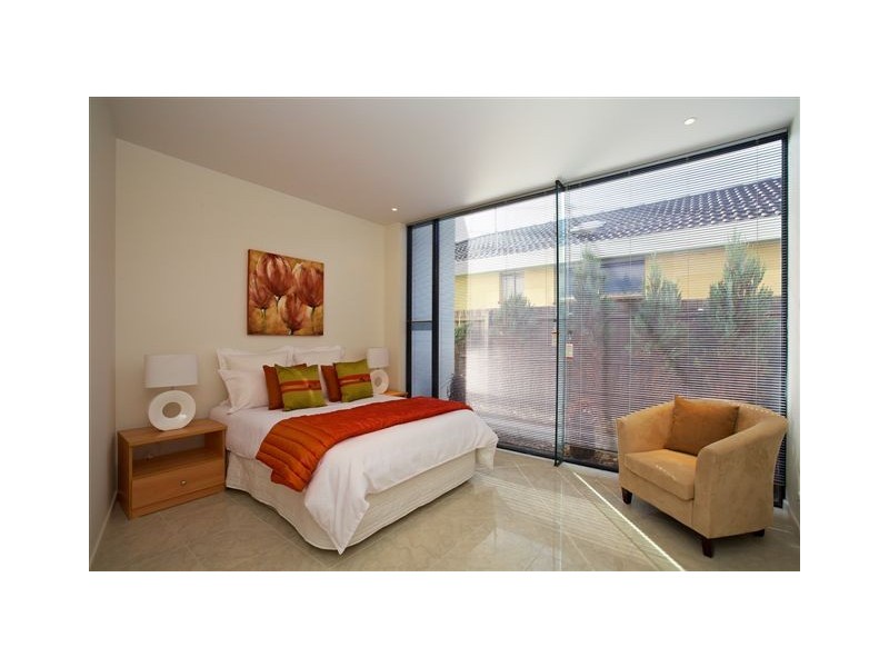 77 Esplanade, Altona VIC 3018