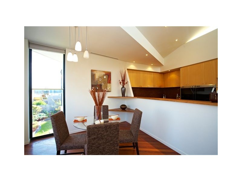 77 Esplanade, Altona VIC 3018