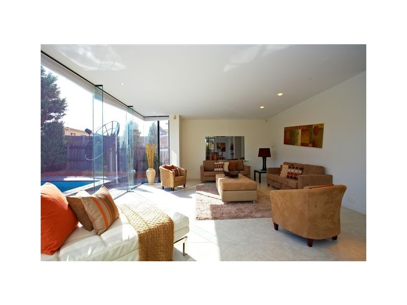 77 Esplanade, Altona VIC 3018