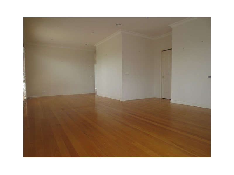 1/42 Blyth Street, Altona VIC 3018