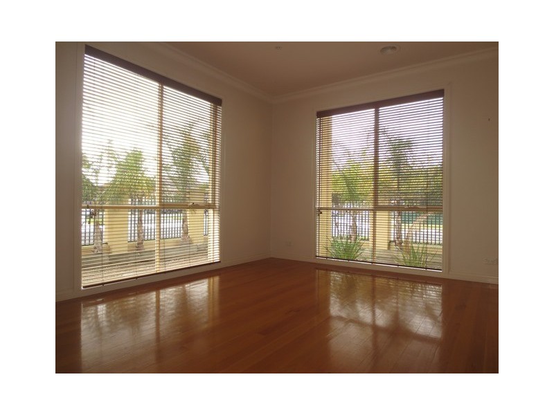 1/42 Blyth Street, Altona VIC 3018