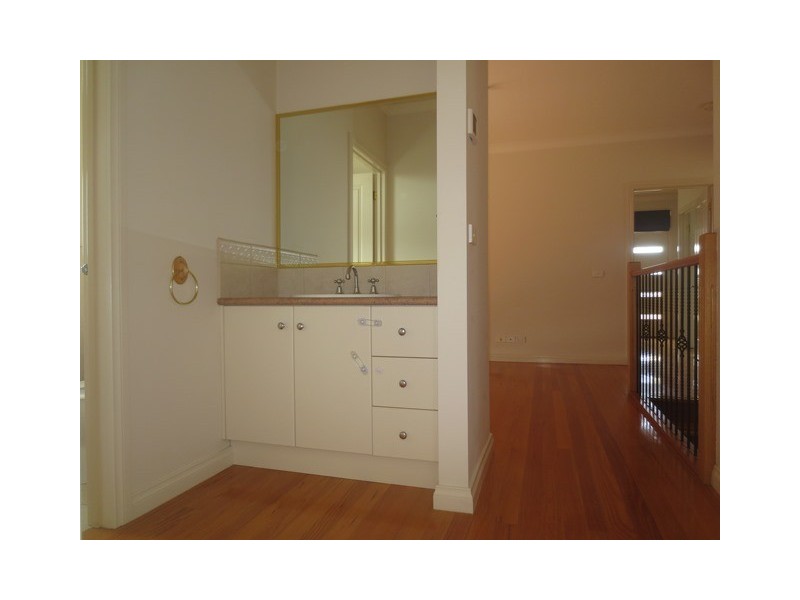 1/42 Blyth Street, Altona VIC 3018