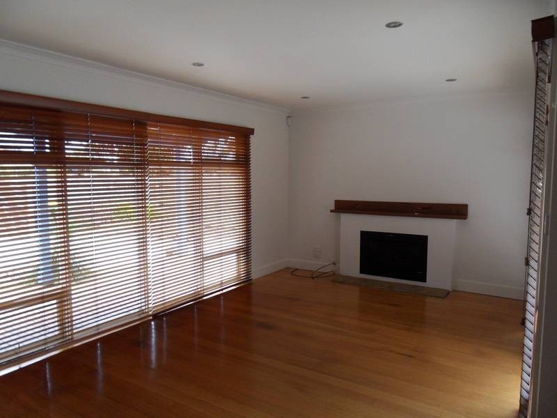 24 Lark Street, Altona VIC 3018