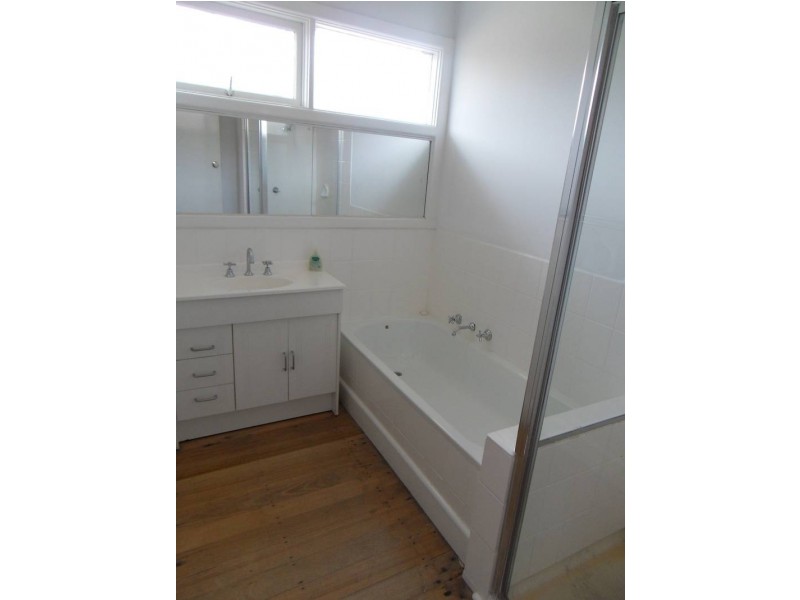 24 Lark Street, Altona VIC 3018