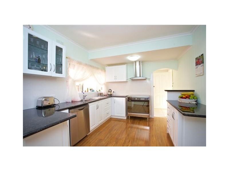 12 Wren Street, Altona VIC 3018