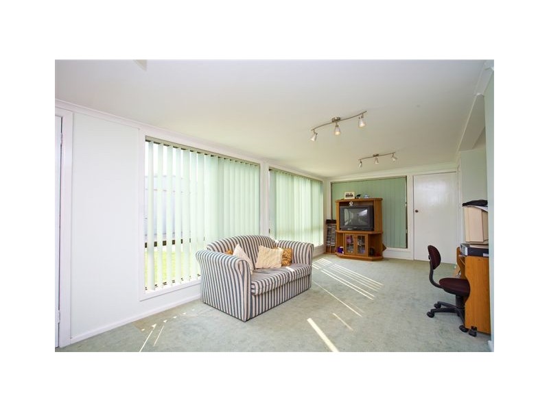 12 Wren Street, Altona VIC 3018
