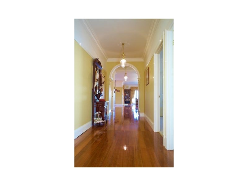 51 Davies Street, Altona VIC 3018