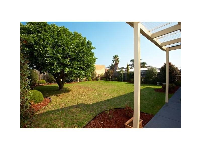 51 Davies Street, Altona VIC 3018