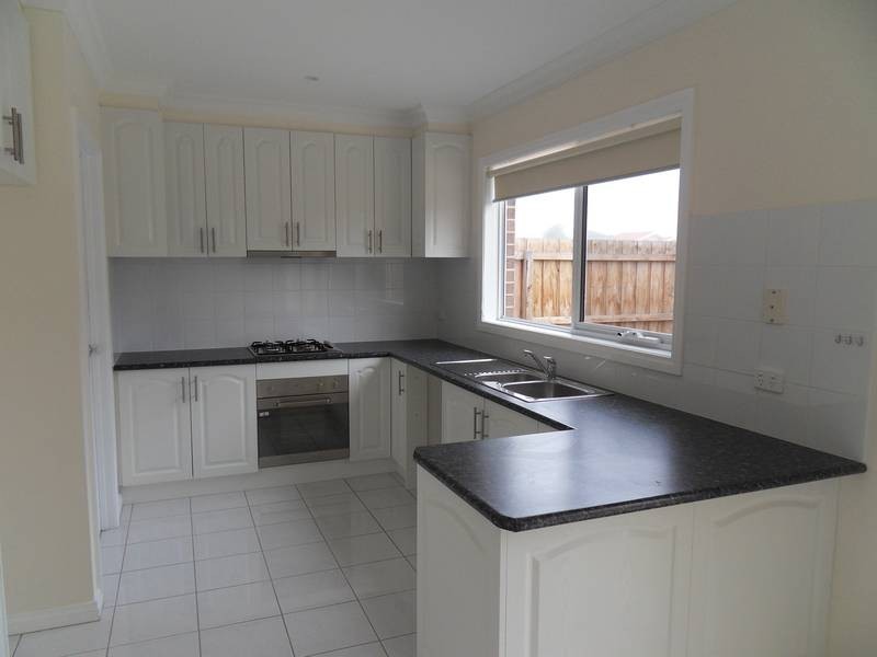 1/58 May Avenue,, Altona Meadows VIC 3028