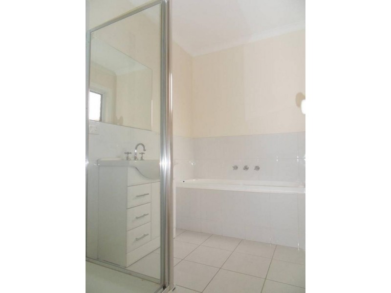 1/58 May Avenue,, Altona Meadows VIC 3028