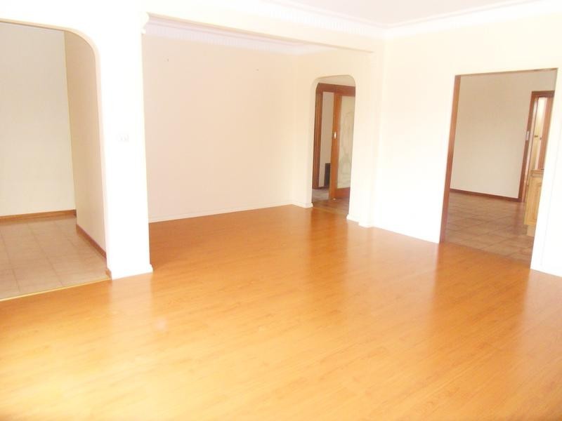 23 Dove Avenue, Altona VIC 3018