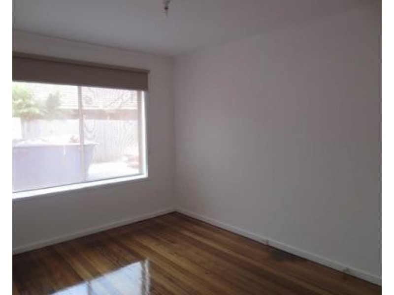 4/88 Kernot Street, South Kingsville VIC 3015