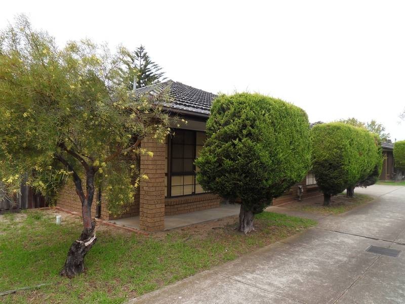 1/4-6 Bracken Grove, Altona VIC 3018