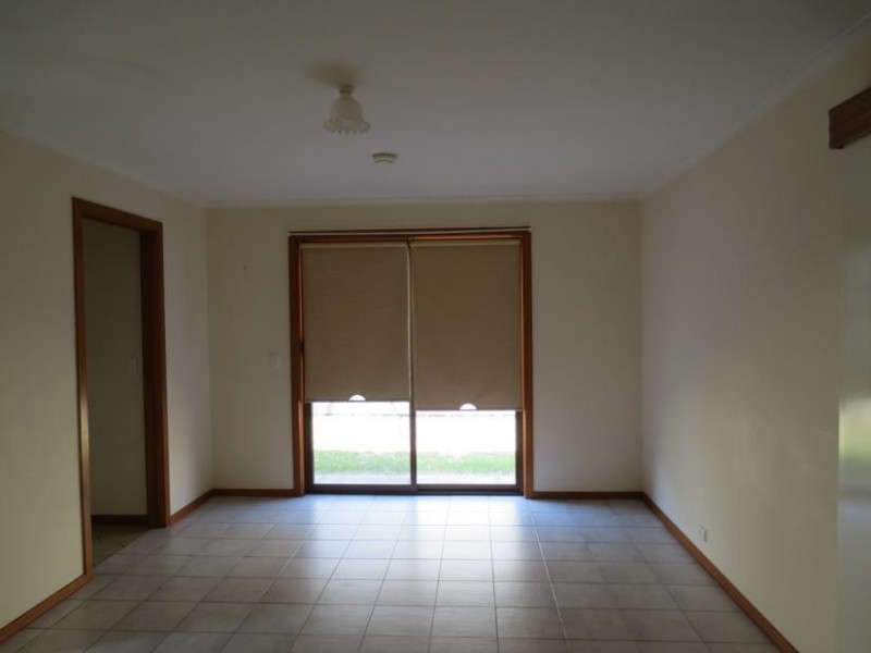 1/4-6 Bracken Grove, Altona VIC 3018