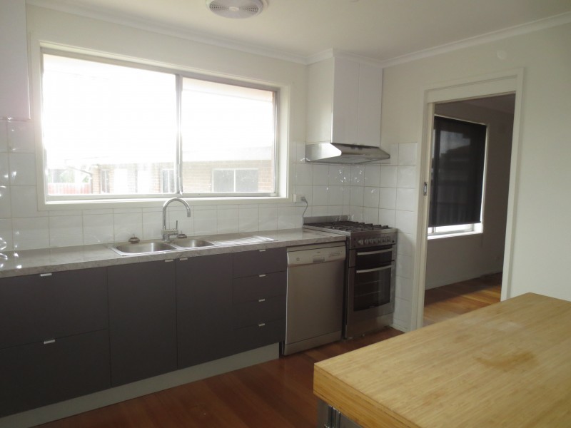 12 Kearney Avenue, Altona VIC 3018