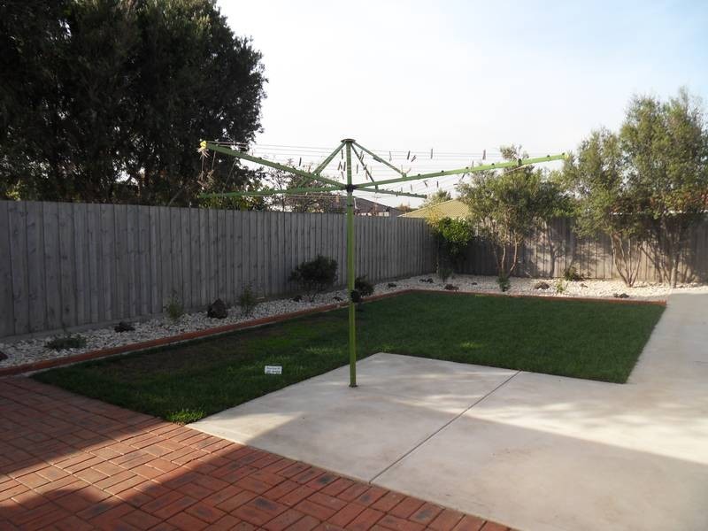 17 Powlett Street, Altona Meadows VIC 3028