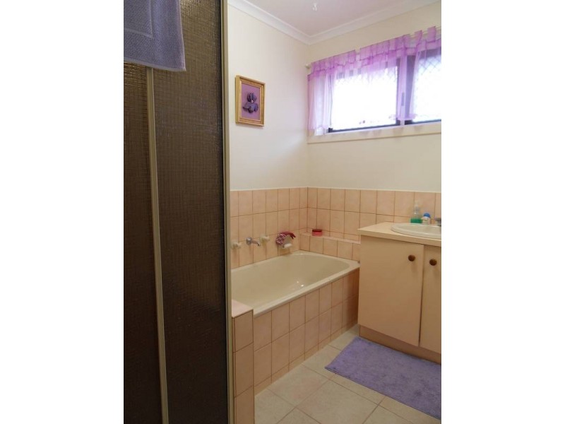 1/3 Shaw Court, Altona Meadows VIC 3028