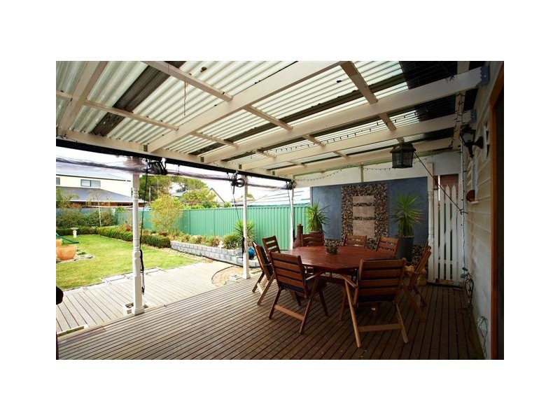 42 Linnet Street, Altona VIC 3018