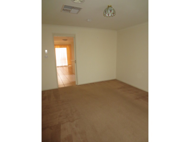 1/22 Harrison Court, Altona Meadows VIC 3028