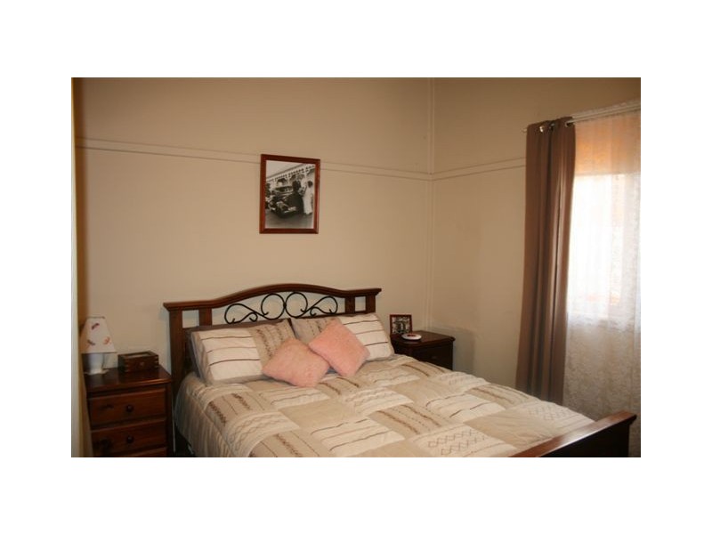 35 Seves Street, Altona VIC 3018