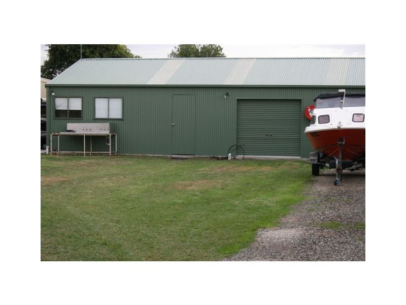 35 Seves Street, Altona VIC 3018