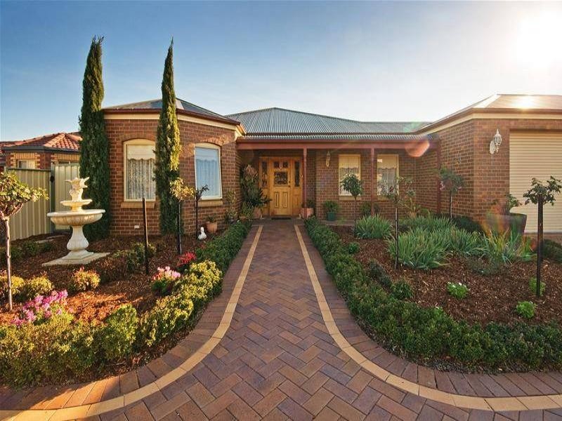 9 Salerno Court, Point Cook VIC 3030
