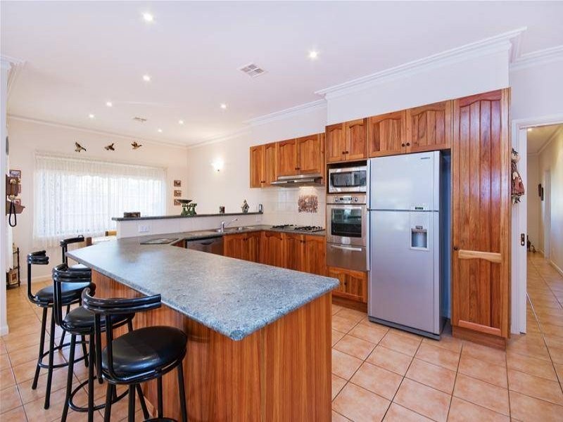9 Salerno Court, Point Cook VIC 3030