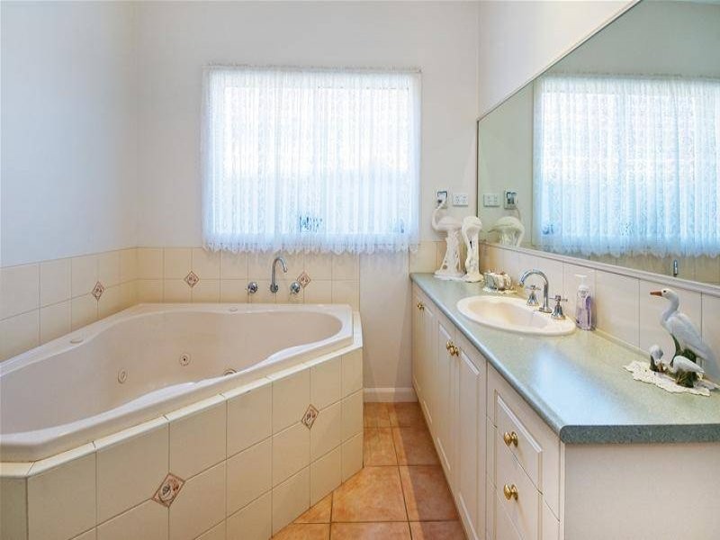 9 Salerno Court, Point Cook VIC 3030