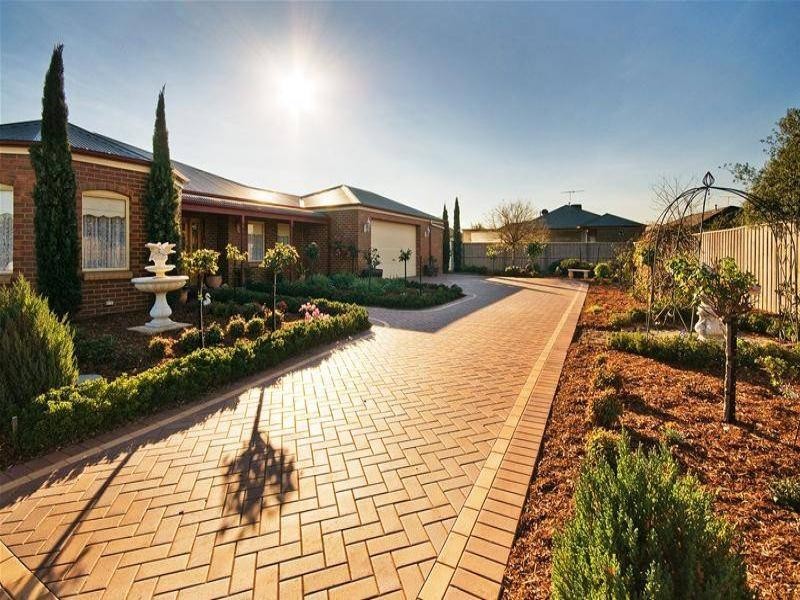 9 Salerno Court, Point Cook VIC 3030
