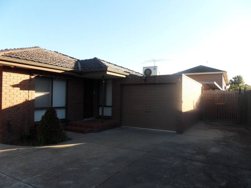 4/3 Rose Street, Altona VIC 3018