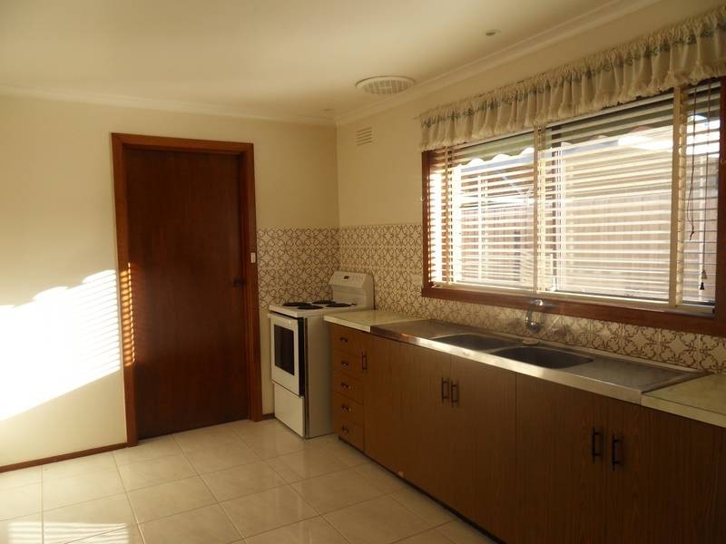 4/3 Rose Street, Altona VIC 3018