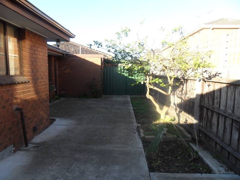 4/3 Rose Street, Altona VIC 3018