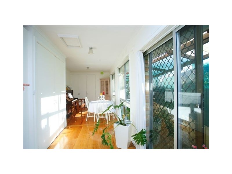 67 Bracken Grove, Altona VIC 3018