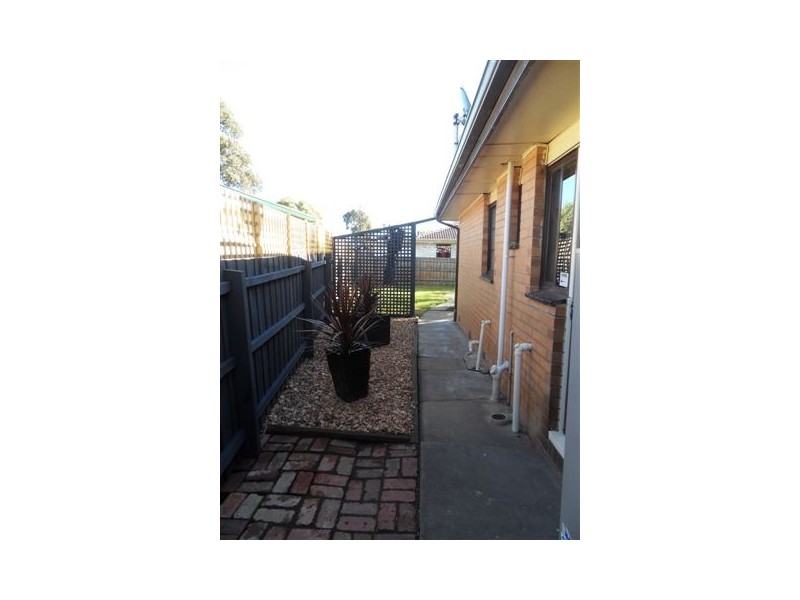 1 Merritt Court, Altona VIC 3018