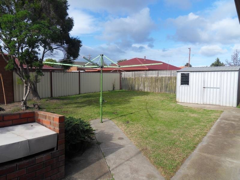 12 Birrell Court, Altona Meadows VIC 3028