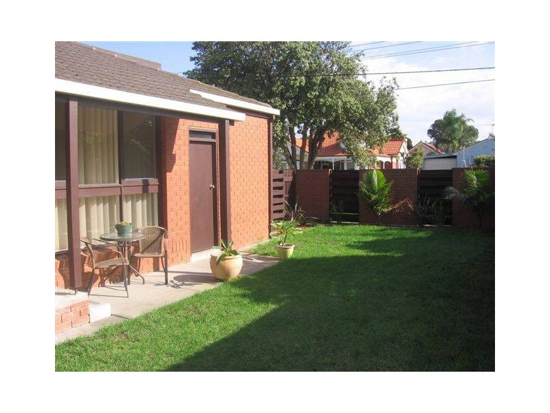 1/60 Grieve Parade, Altona VIC 3018