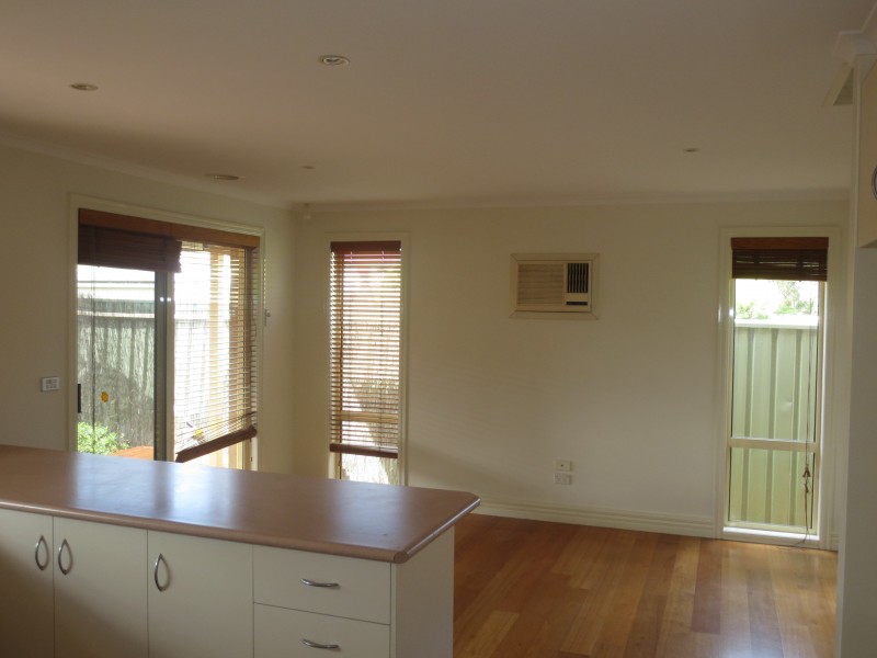 16 Bell Avenue, Altona VIC 3018