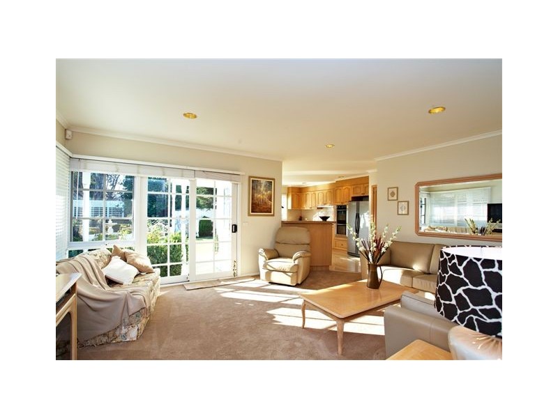 51 Esplanade, Seaholme VIC 3018