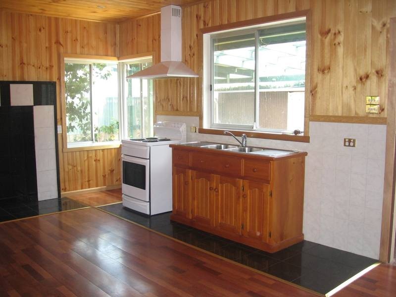 25 Rayner Street, Altona VIC 3018