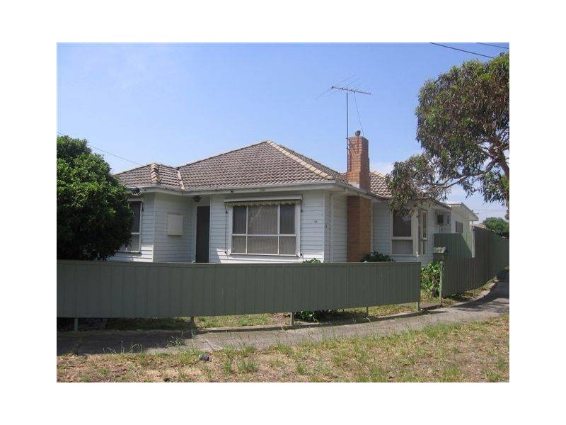 26 Dove Avenue, Altona VIC 3018