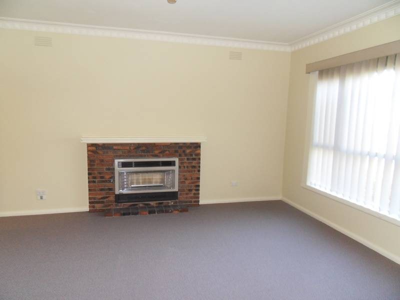 26 Dove Avenue, Altona VIC 3018