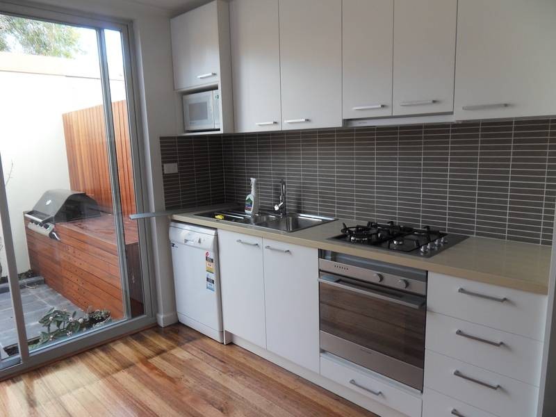 4/239 Esplanade, Altona VIC 3018