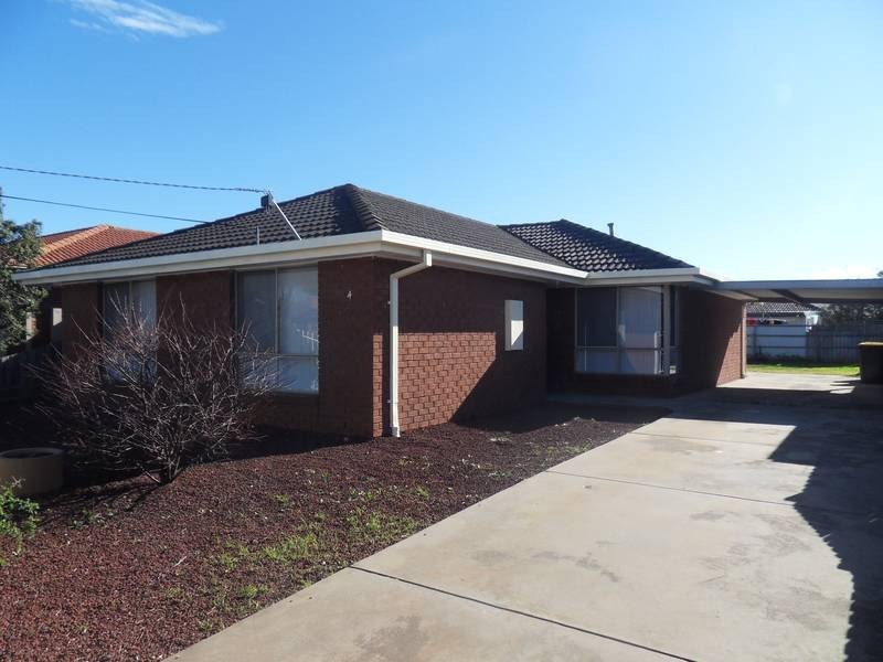 4 Carling Court, Altona Meadows VIC 3028