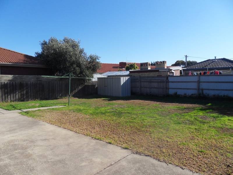 4 Carling Court, Altona Meadows VIC 3028