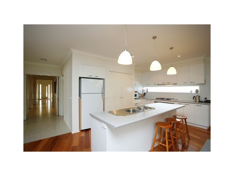 13 Rose Street, Altona VIC 3018