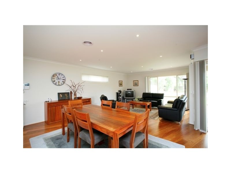 13 Rose Street, Altona VIC 3018