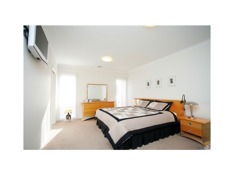 13 Rose Street, Altona VIC 3018